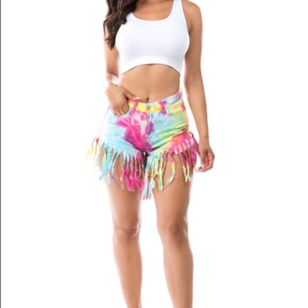 Tie Dye Hot Shorts w/Fringe - Picture 6 of 9